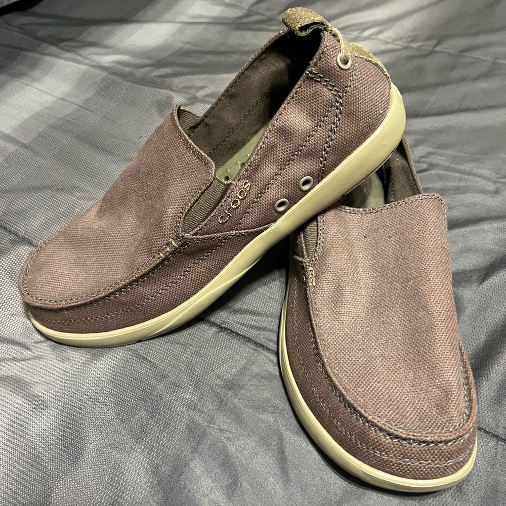 Crocs men size 10